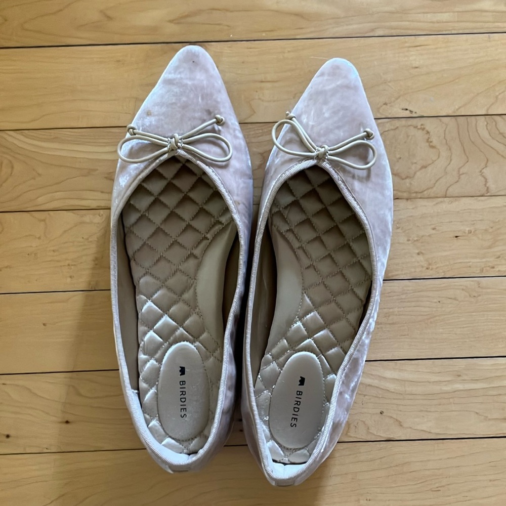 Birdies pointed toe flats